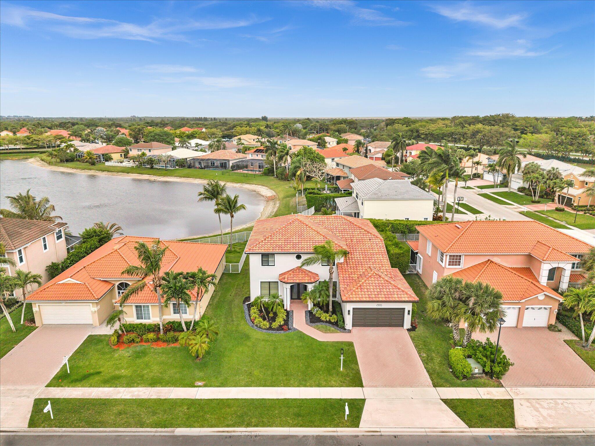 BOCA WINDS PAR E - Residential