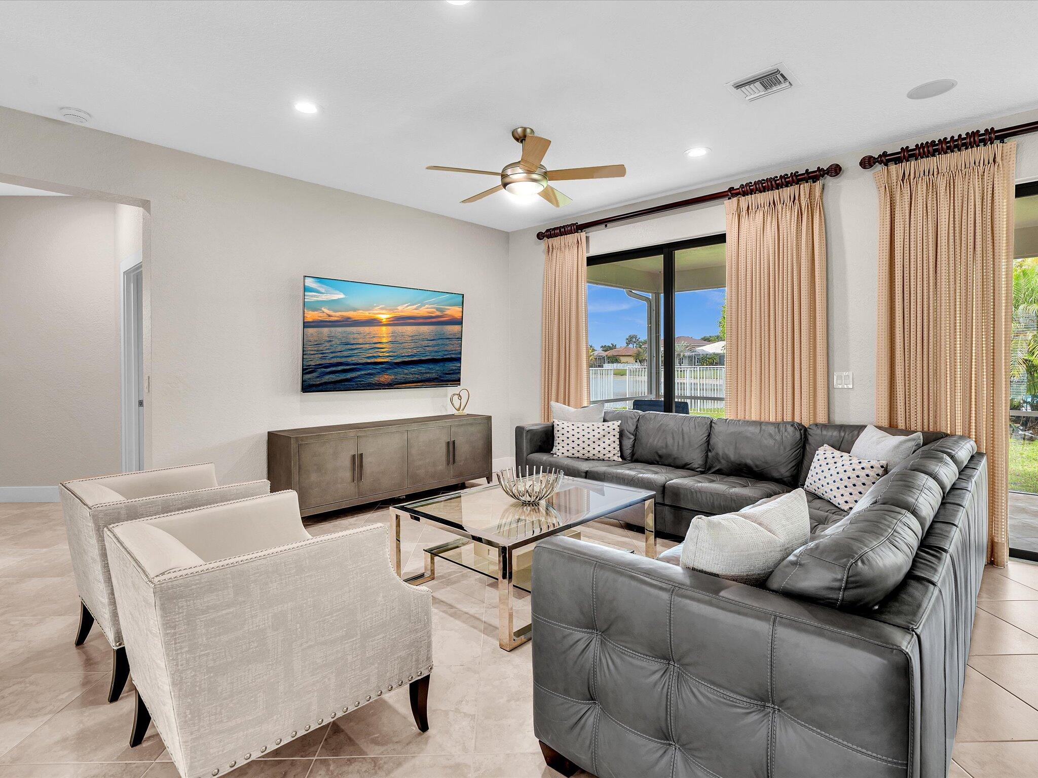 BOCA WINDS PAR E - Residential