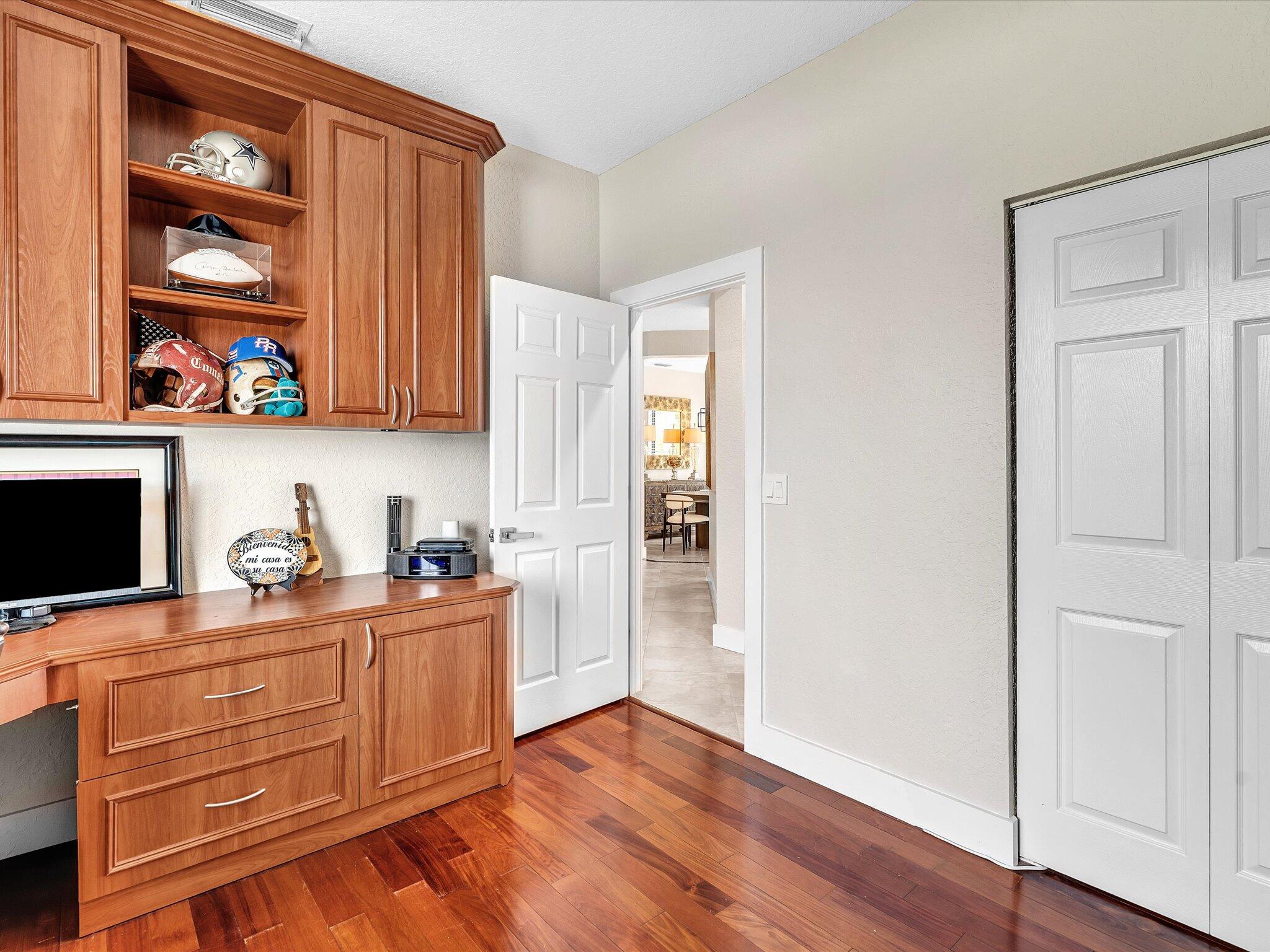 BOCA WINDS PAR E - Residential