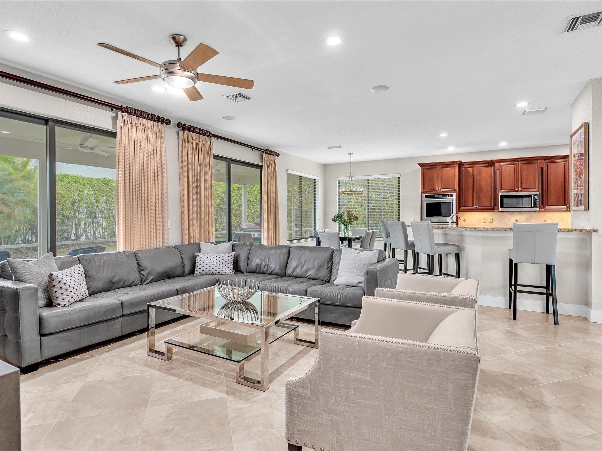 BOCA WINDS PAR E - Residential