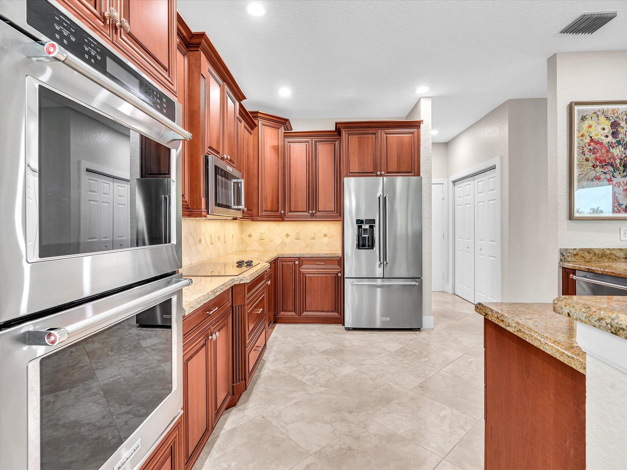 BOCA WINDS PAR E - Residential