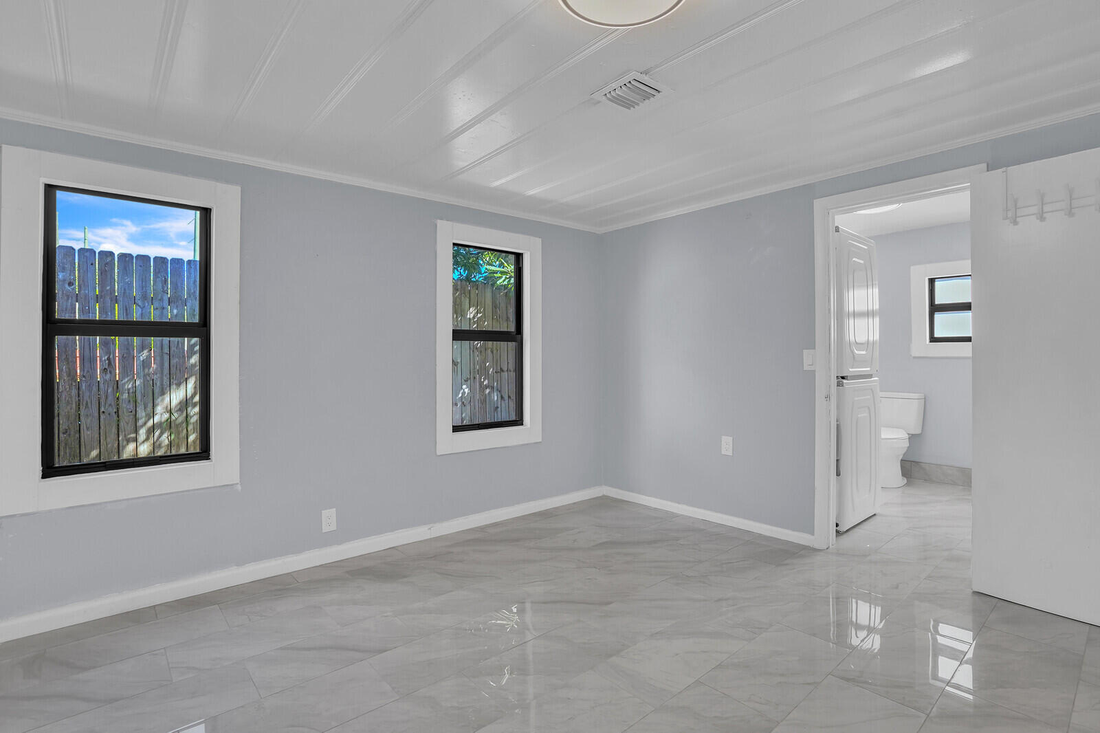 NORTH PALM BEACH - Residential