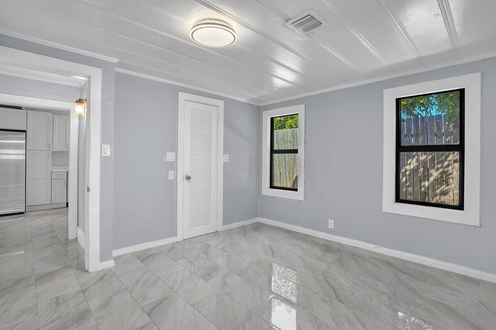 NORTH PALM BEACH - Residential