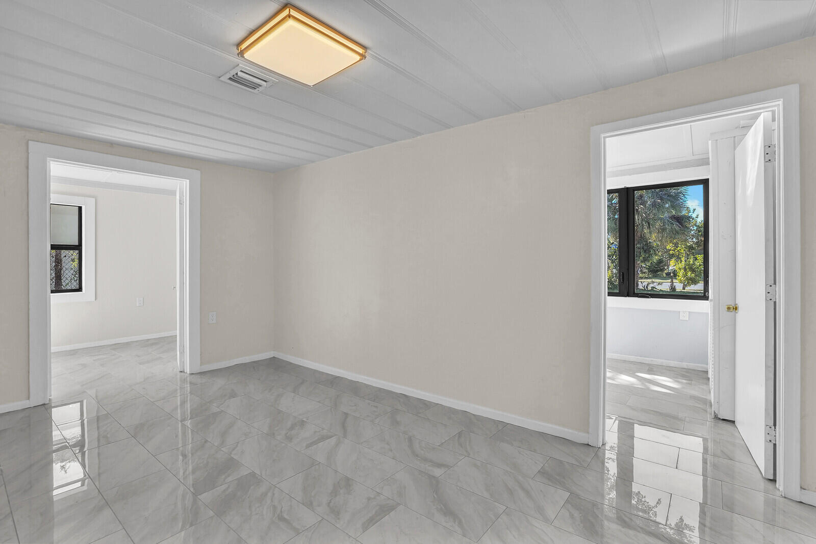 NORTH PALM BEACH - Residential