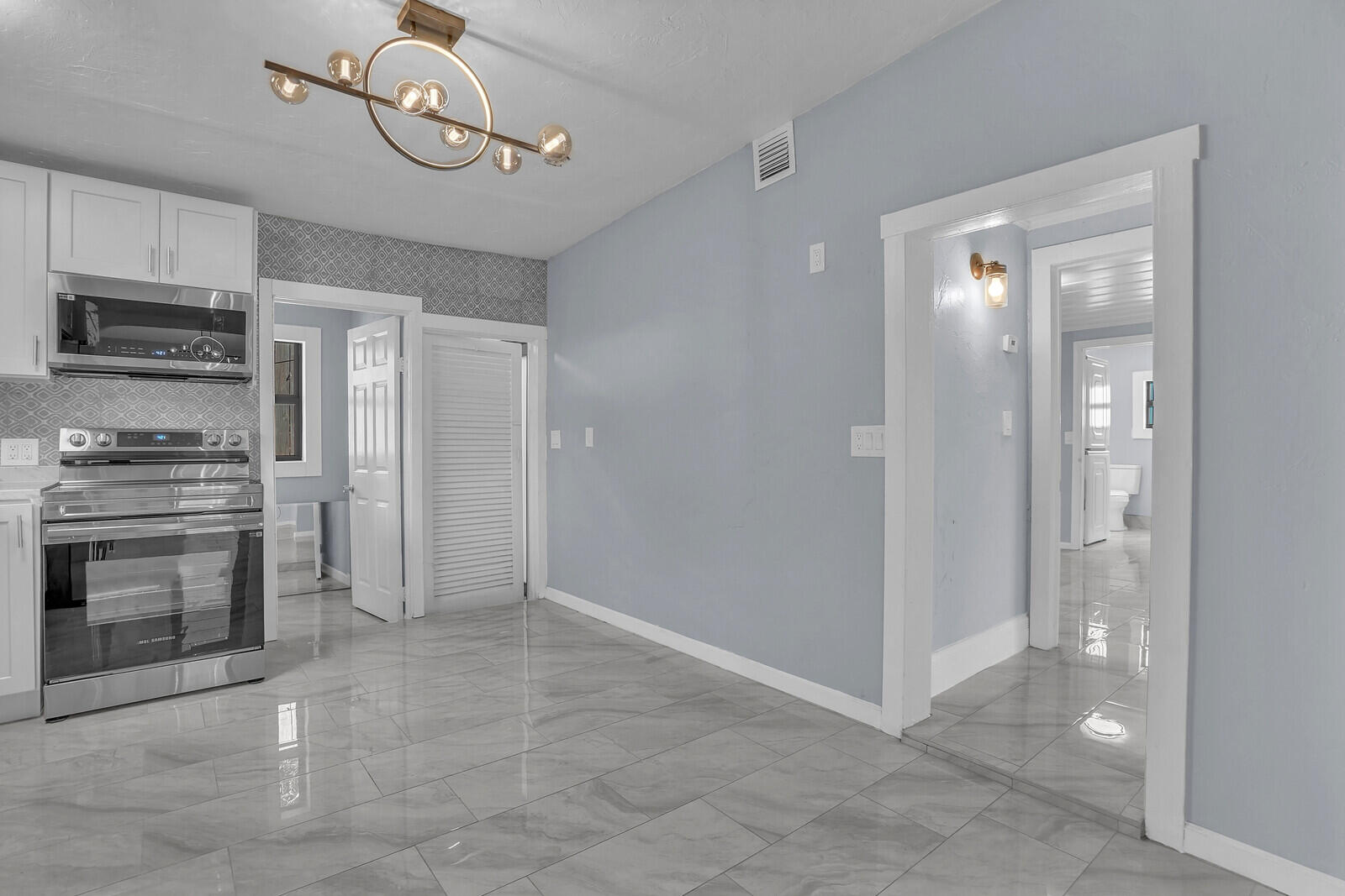 NORTH PALM BEACH - Residential