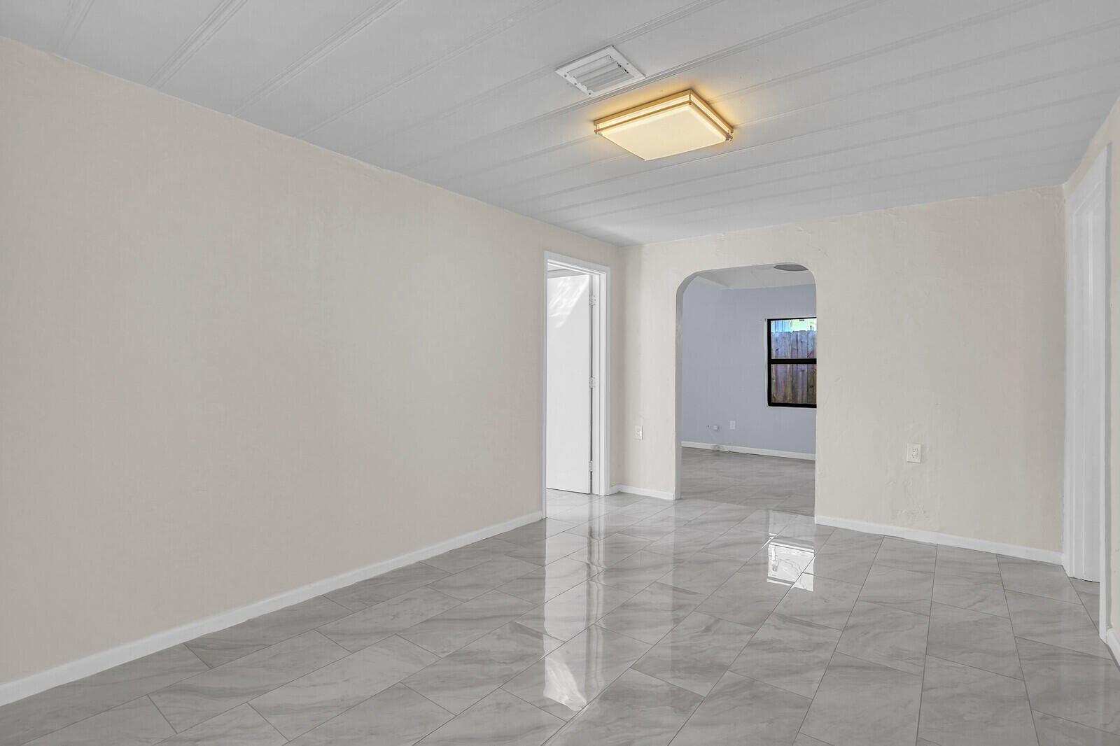 NORTH PALM BEACH - Residential