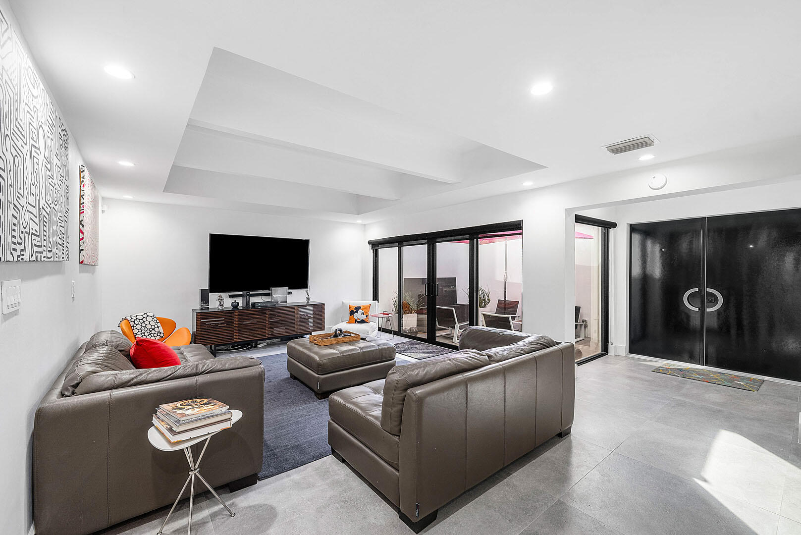 ROYAL PALM YACHT & COUNTRY CLUB - Residential