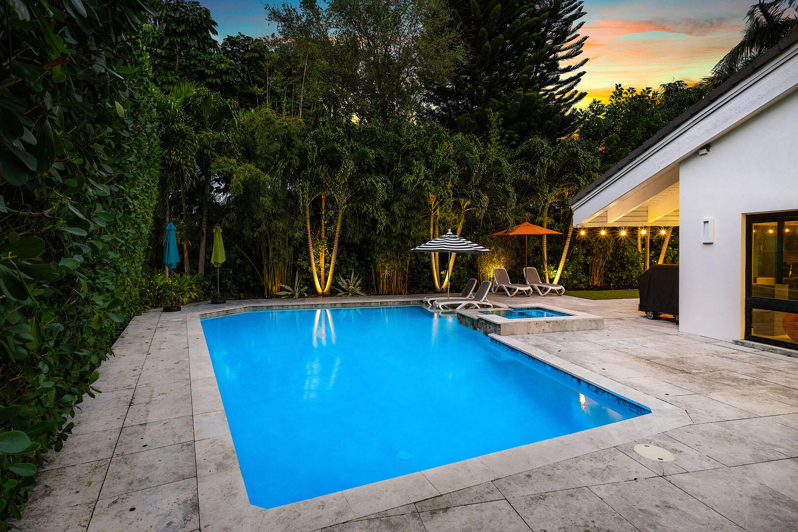 ROYAL PALM YACHT & COUNTRY CLUB - Residential