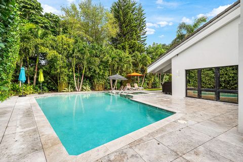 Tiny photo for 229 S Maya Palm Drive, Boca Raton, FL 33432 (MLS # R11161136)