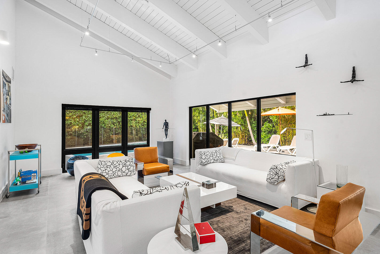 ROYAL PALM YACHT & COUNTRY CLUB - Residential