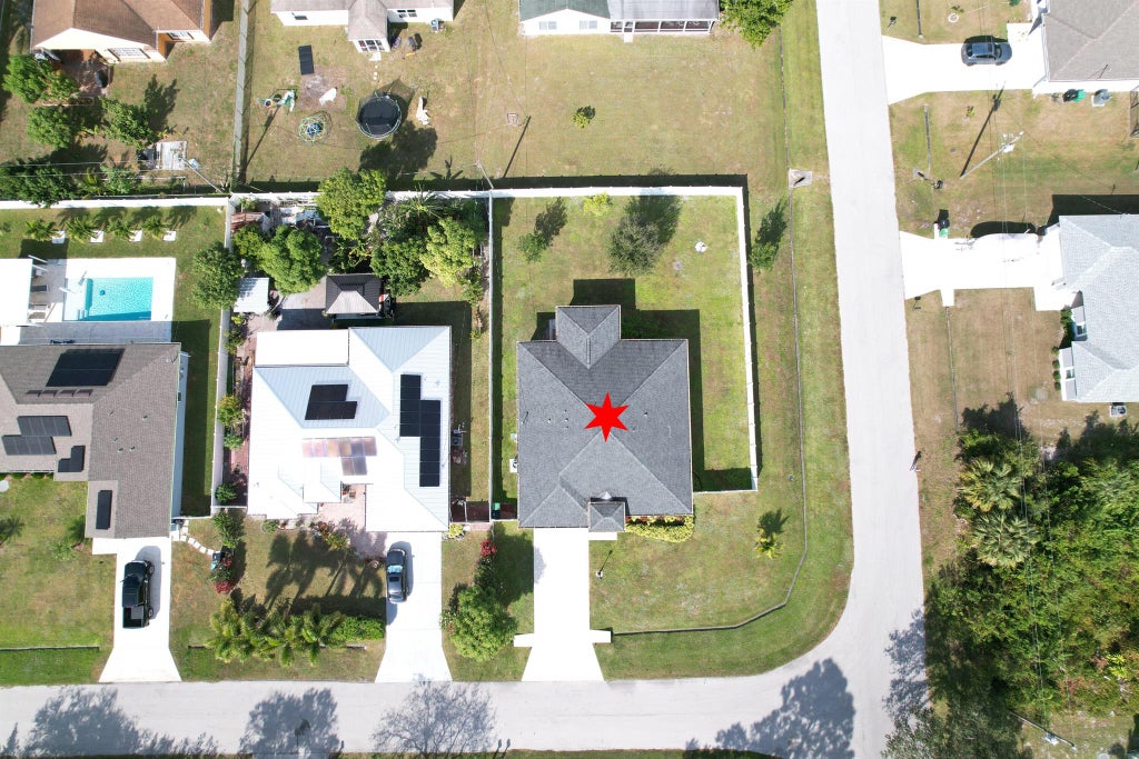 Photo of 901 SW Connecticut Terrace, Port Saint Lucie, FL 34953 (MLS # R11043989)