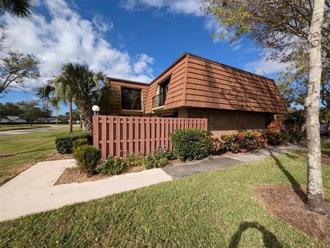 Photo of 1302 Nebraska Ave #2A, Fort Pierce, FL 34950 (MLS # F10535260)