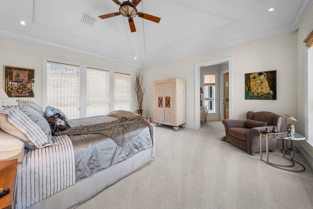 SAILFISH POINT - Residential