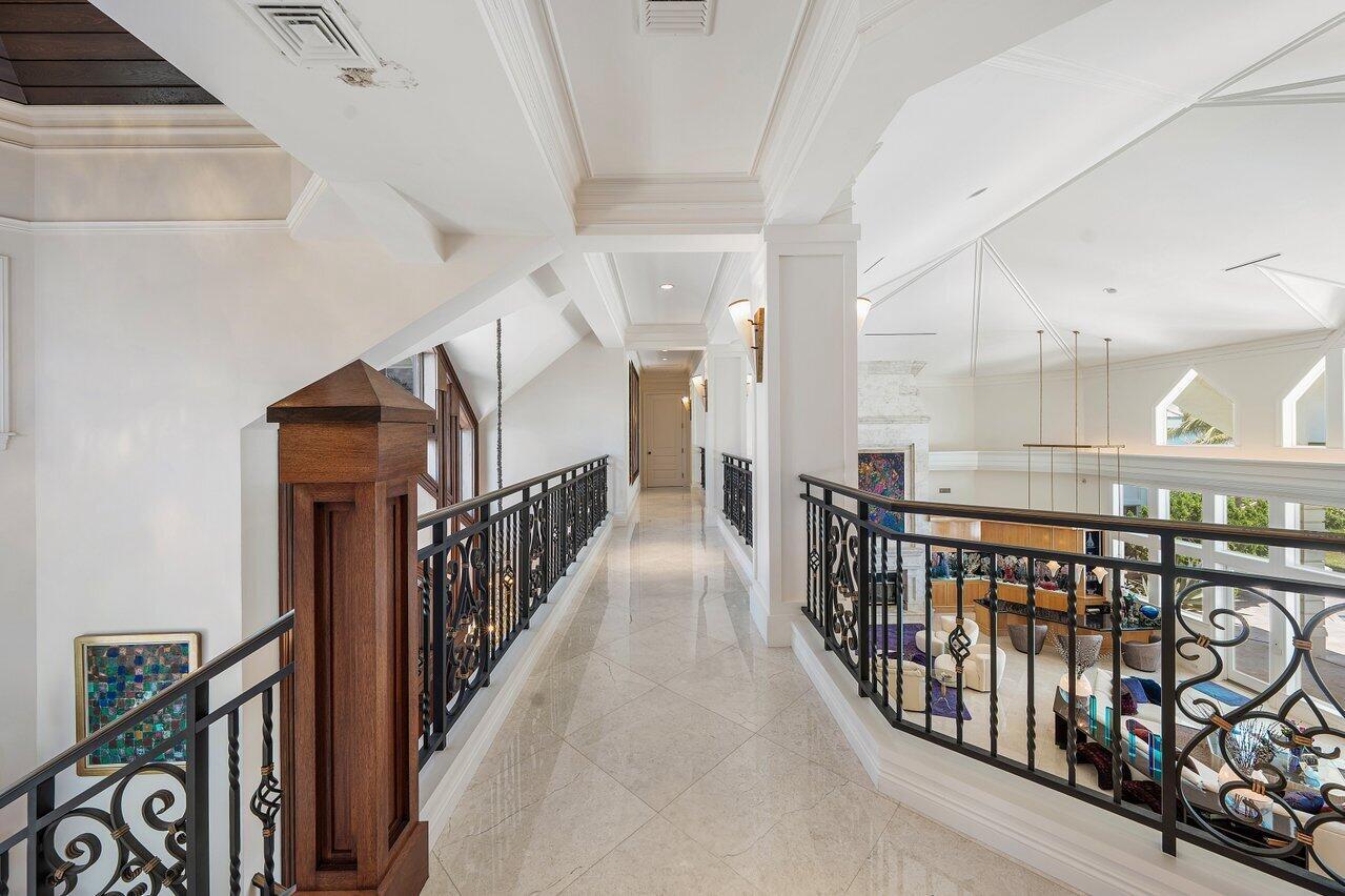 SAILFISH POINT - Residential