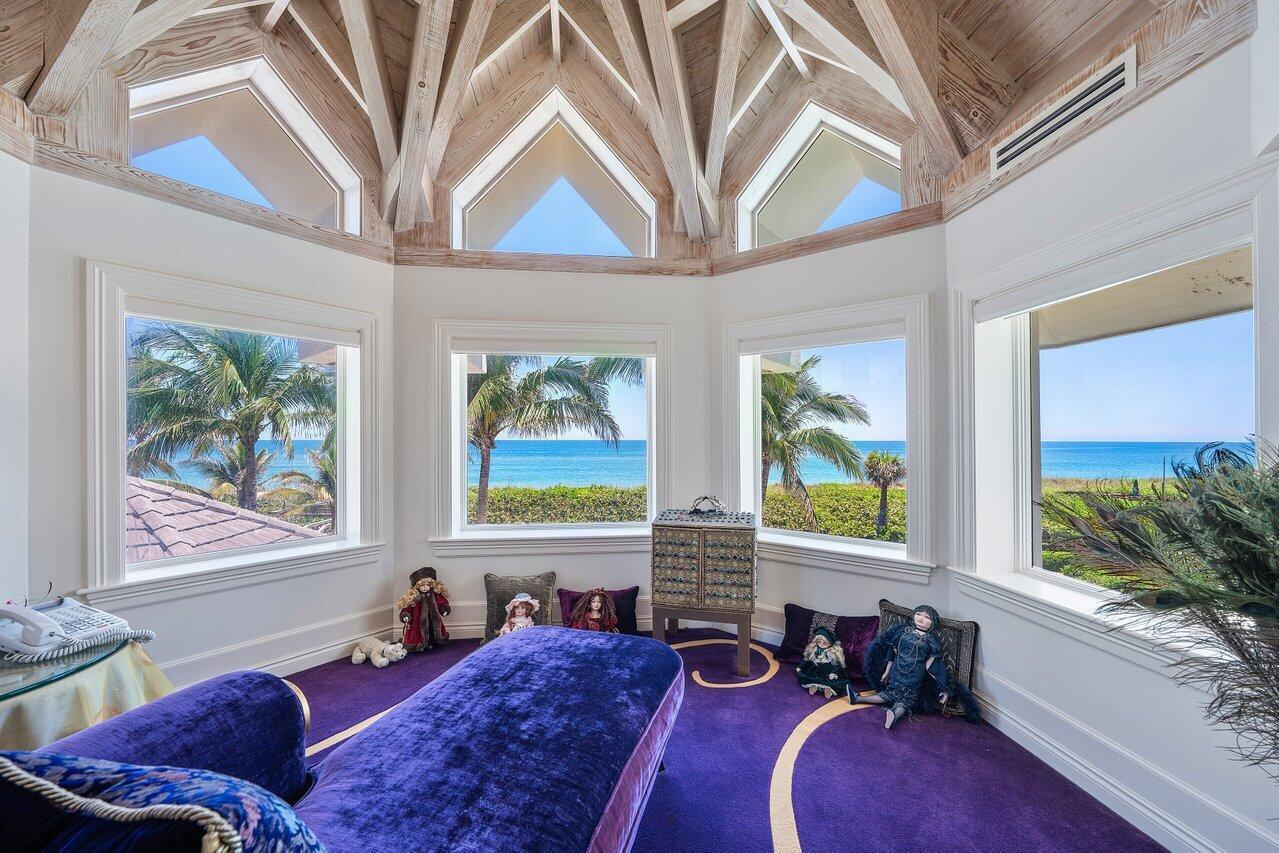 SAILFISH POINT - Residential