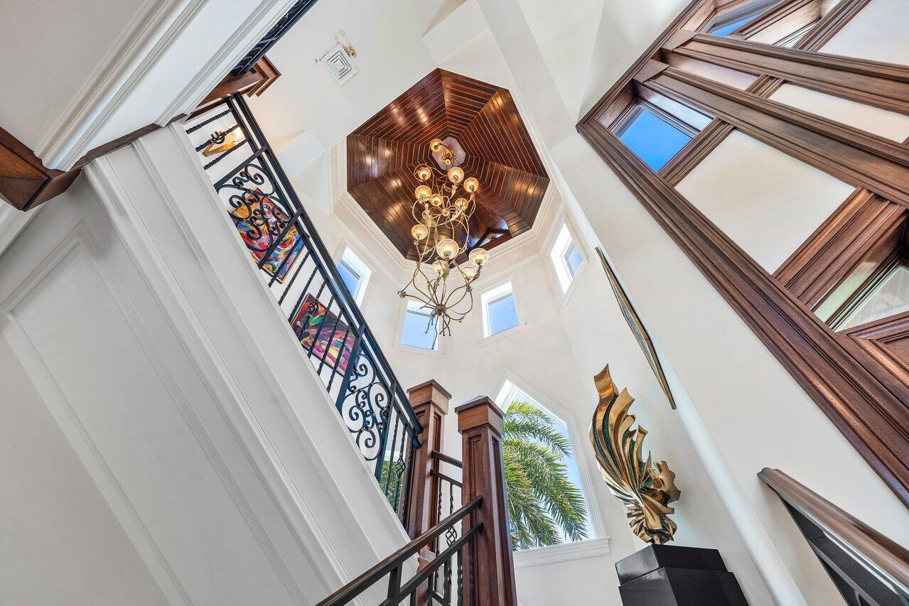 SAILFISH POINT - Residential