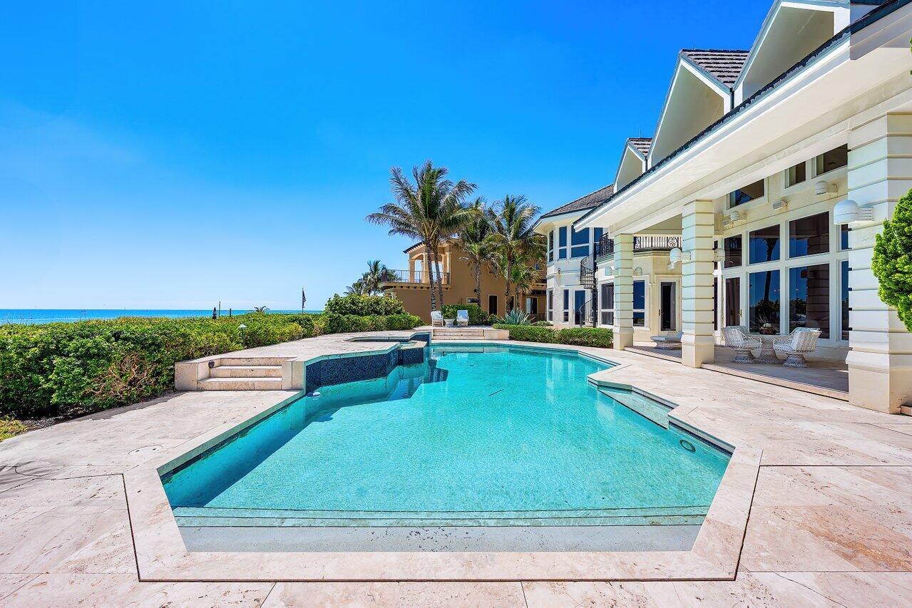 SAILFISH POINT - Residential