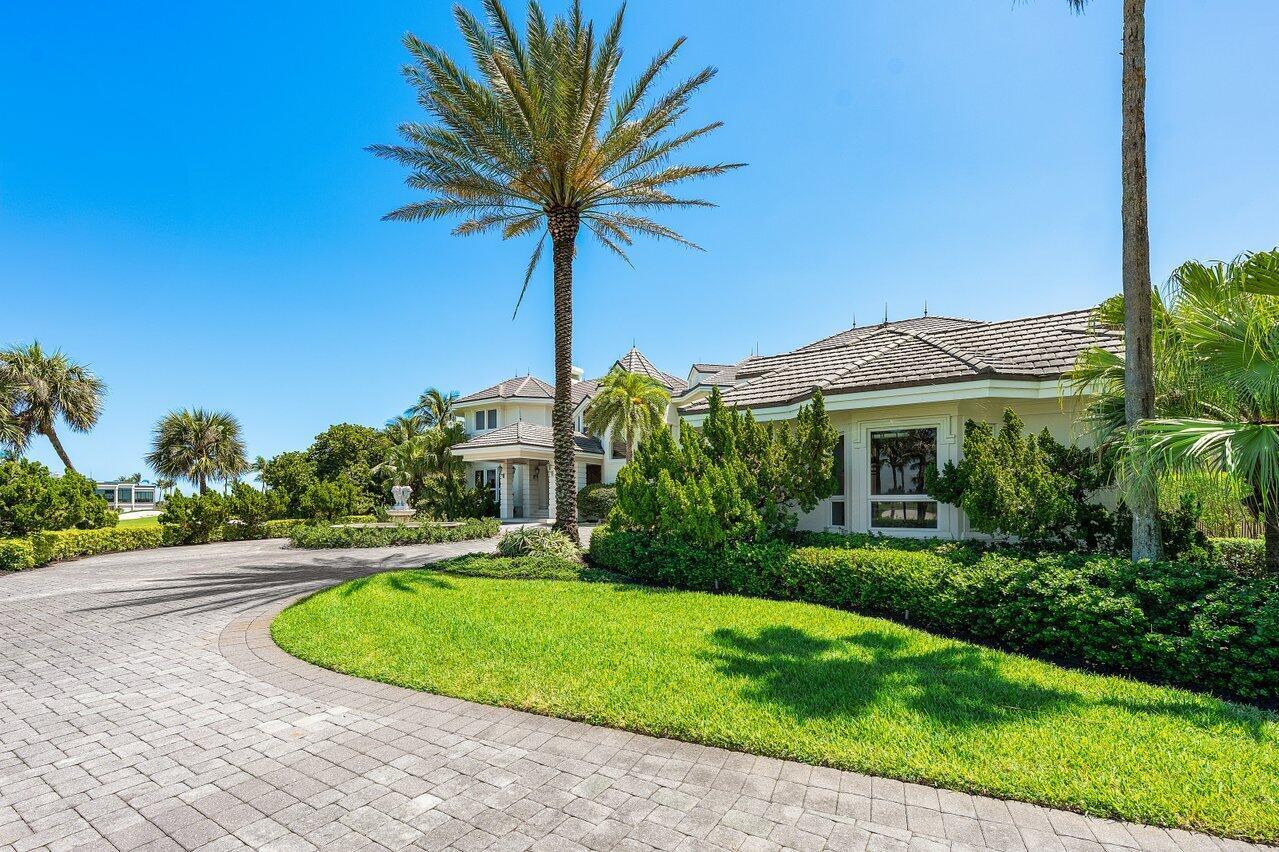 SAILFISH POINT - Residential
