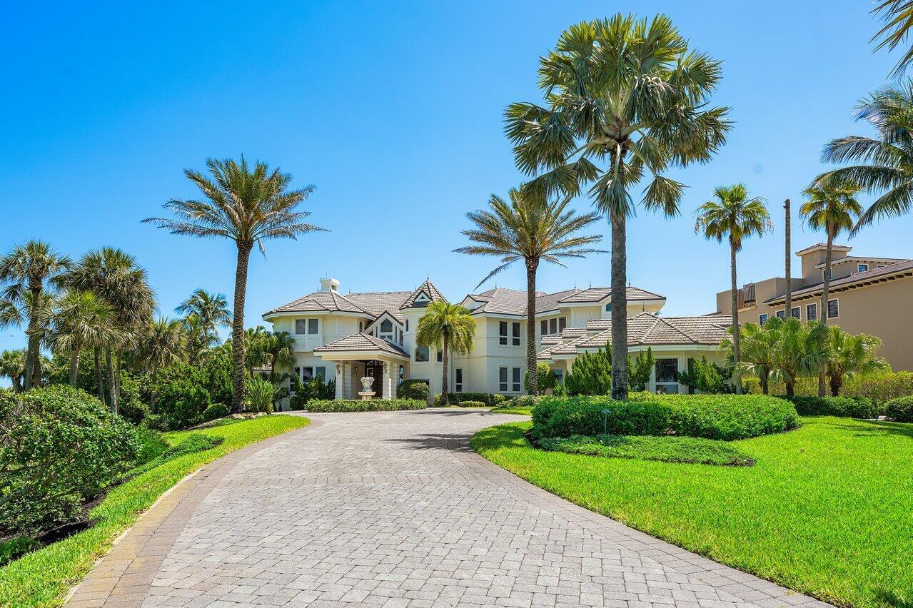 SAILFISH POINT - Residential