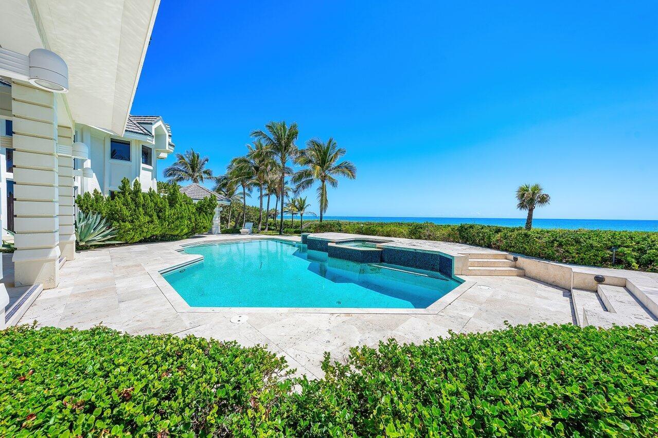 SAILFISH POINT - Residential