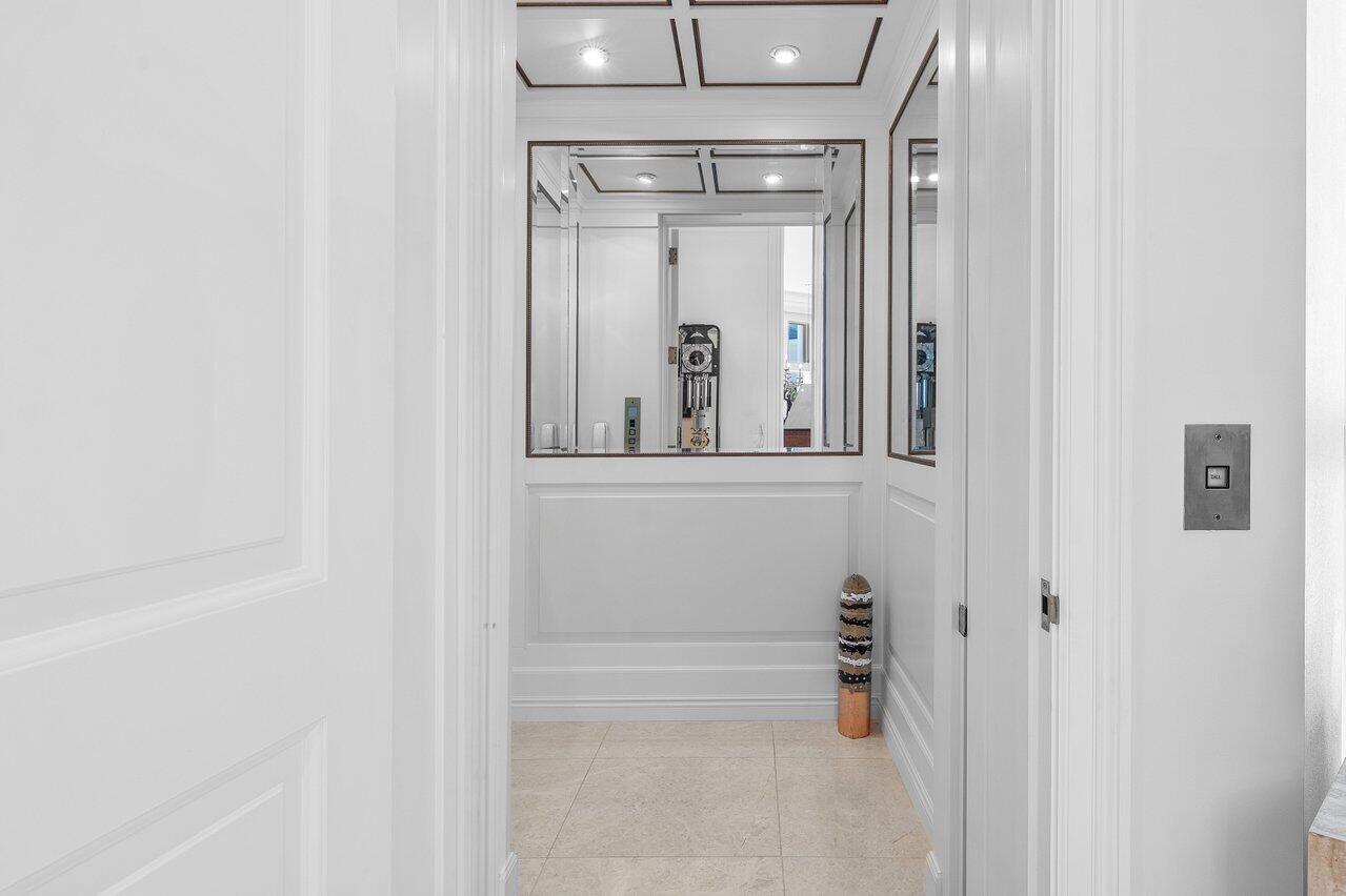 SAILFISH POINT - Residential