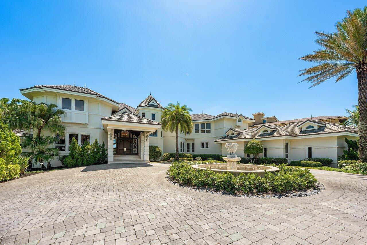 SAILFISH POINT - Residential