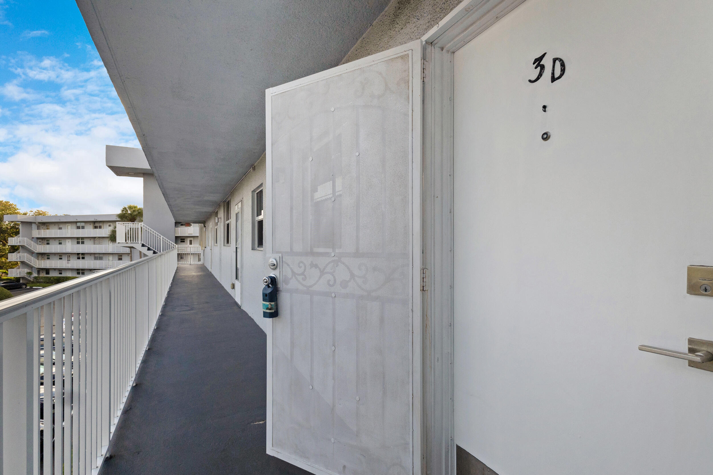 ROYAL PARK CONDO - Residential