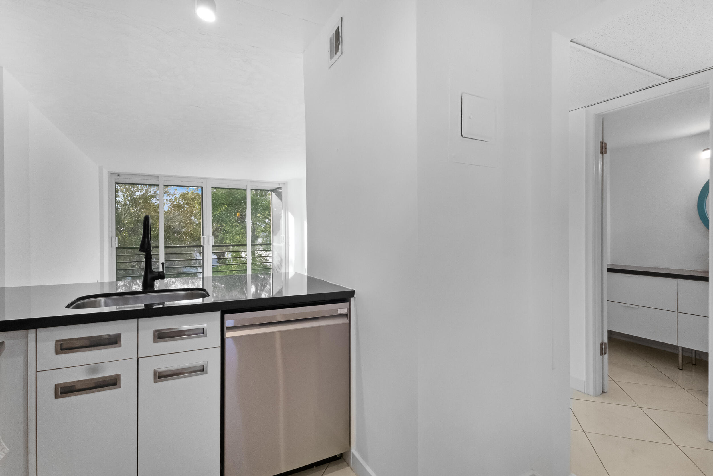 ROYAL PARK CONDO - Residential