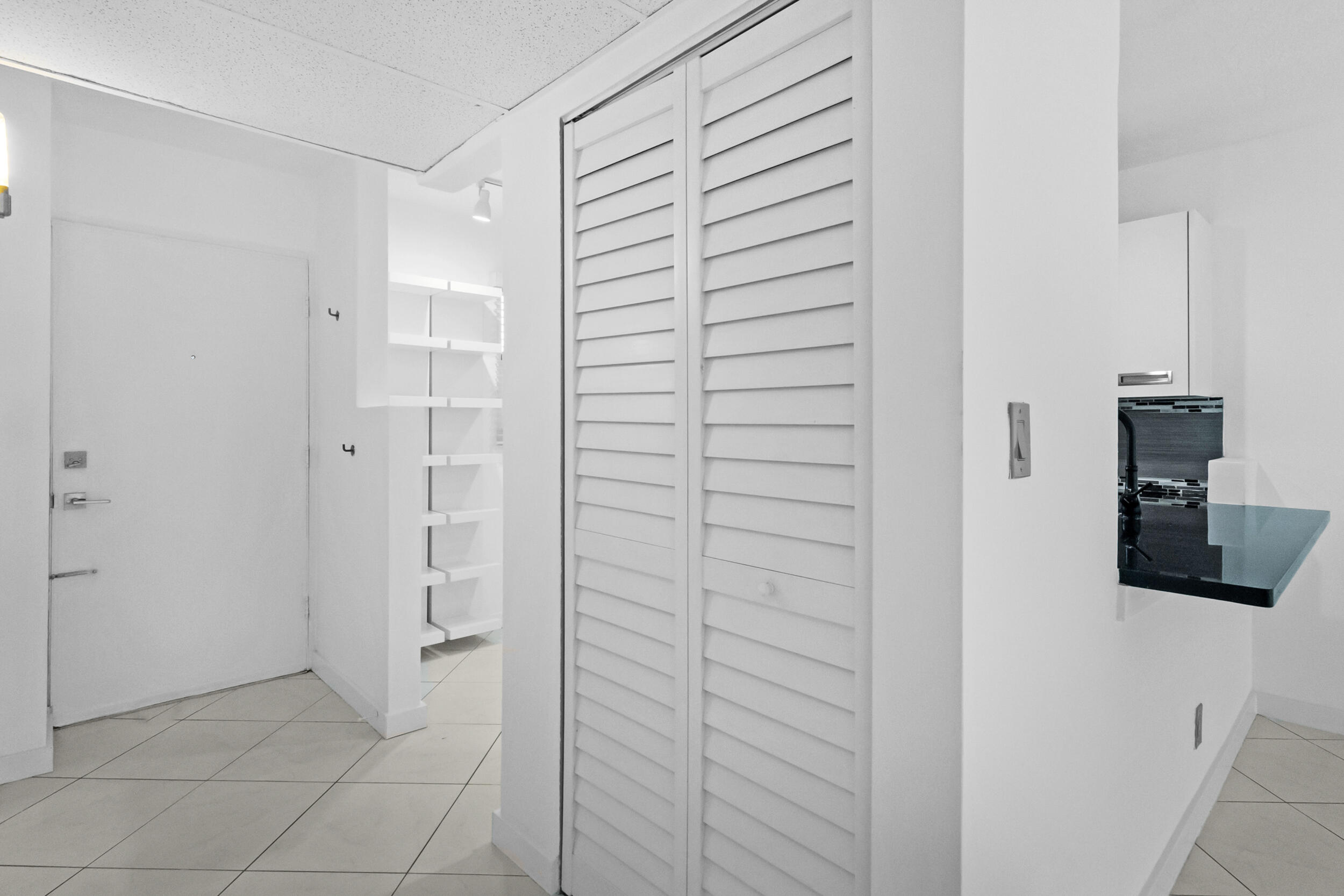 ROYAL PARK CONDO - Residential