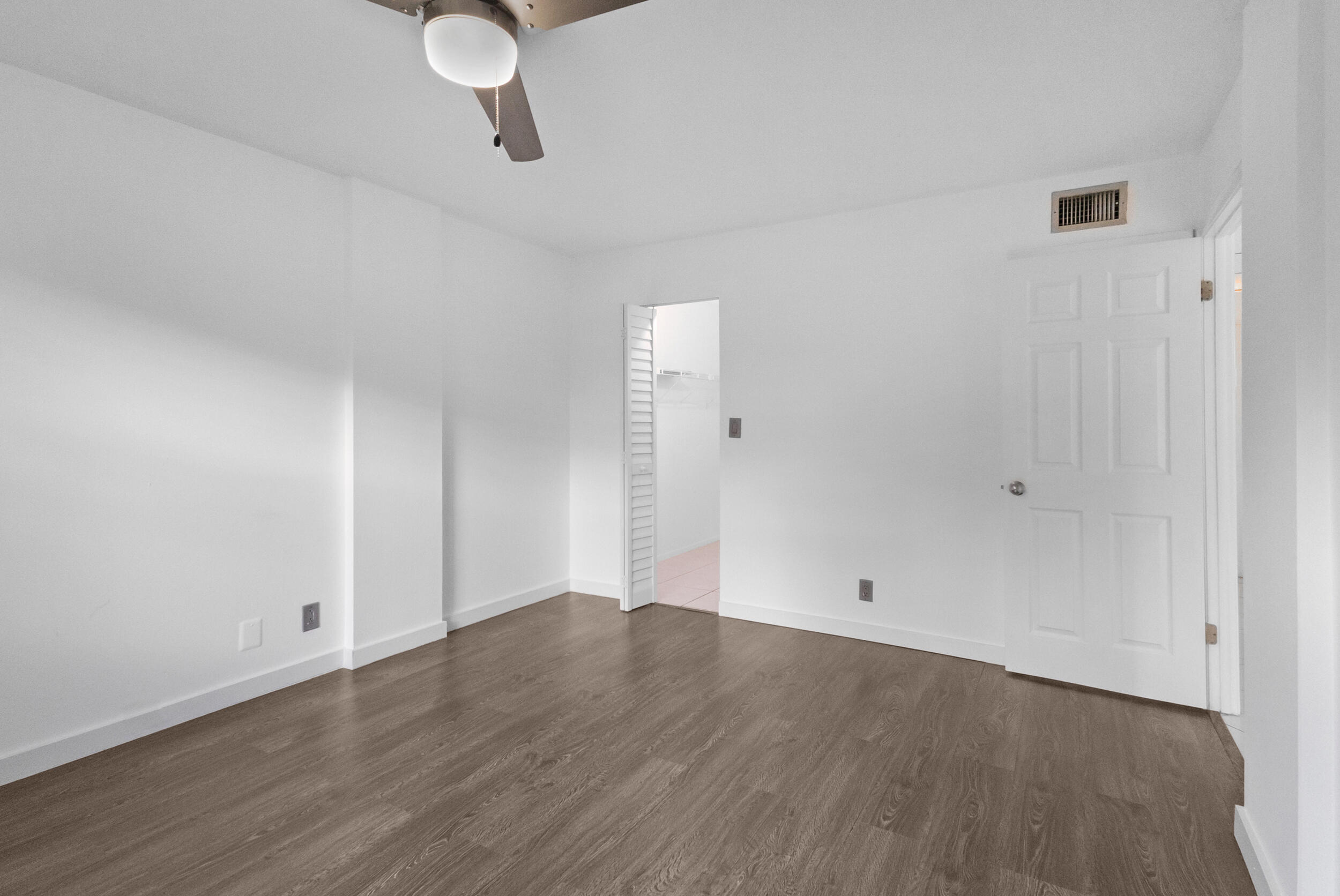 ROYAL PARK CONDO - Residential