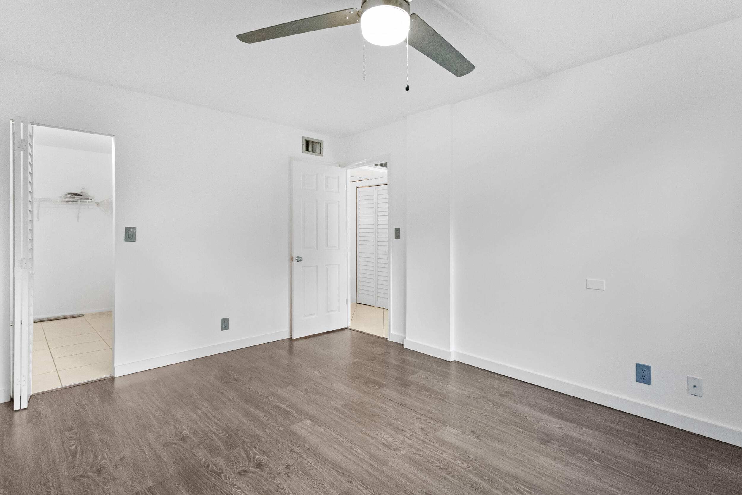 ROYAL PARK CONDO - Residential