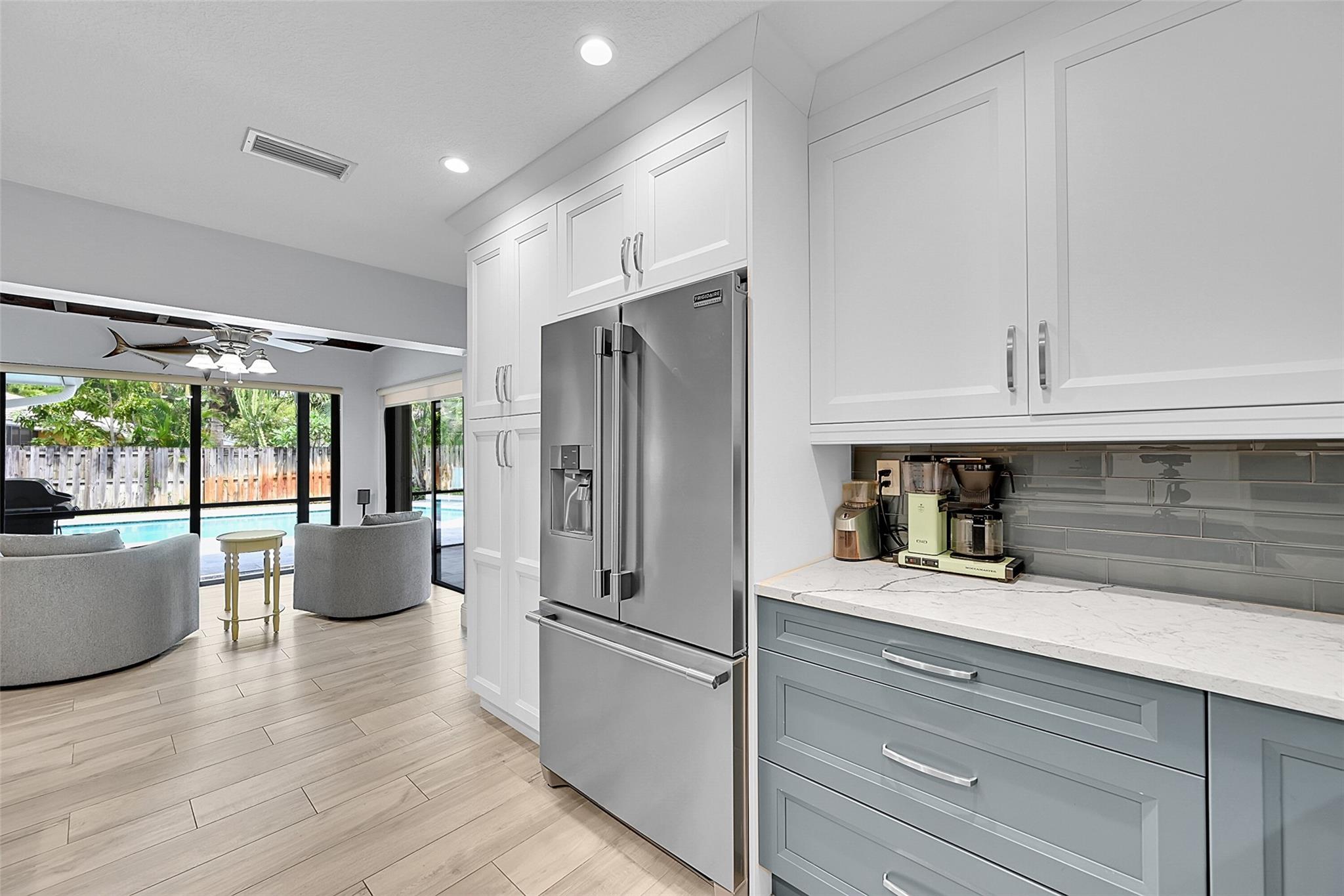 MAPLEWOOD - Residential
