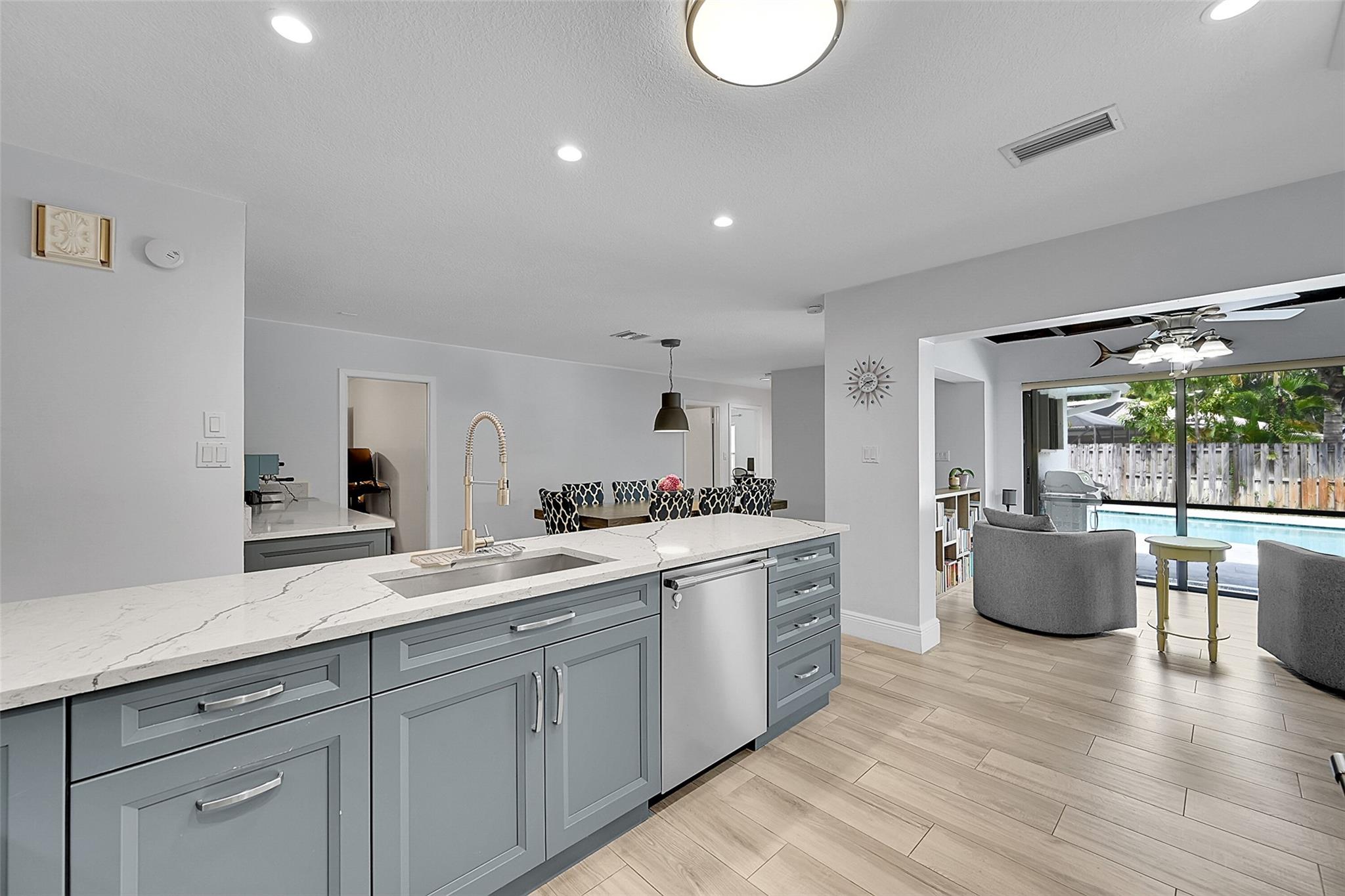 MAPLEWOOD - Residential