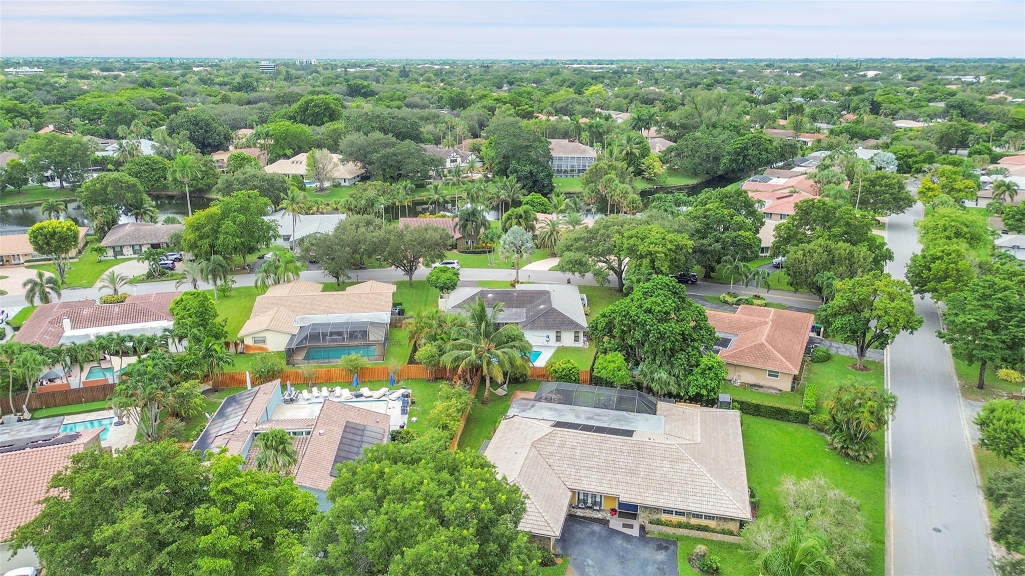MAPLEWOOD - Residential