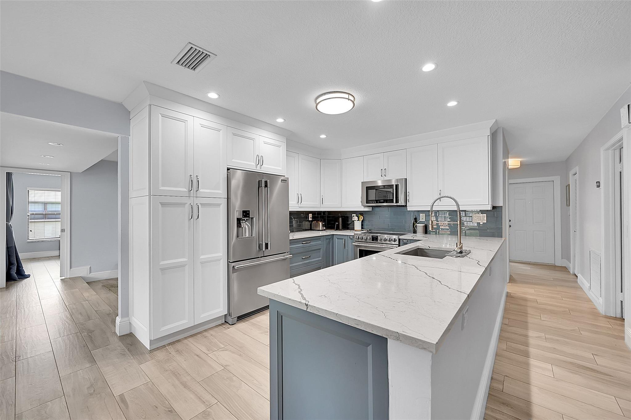 MAPLEWOOD - Residential