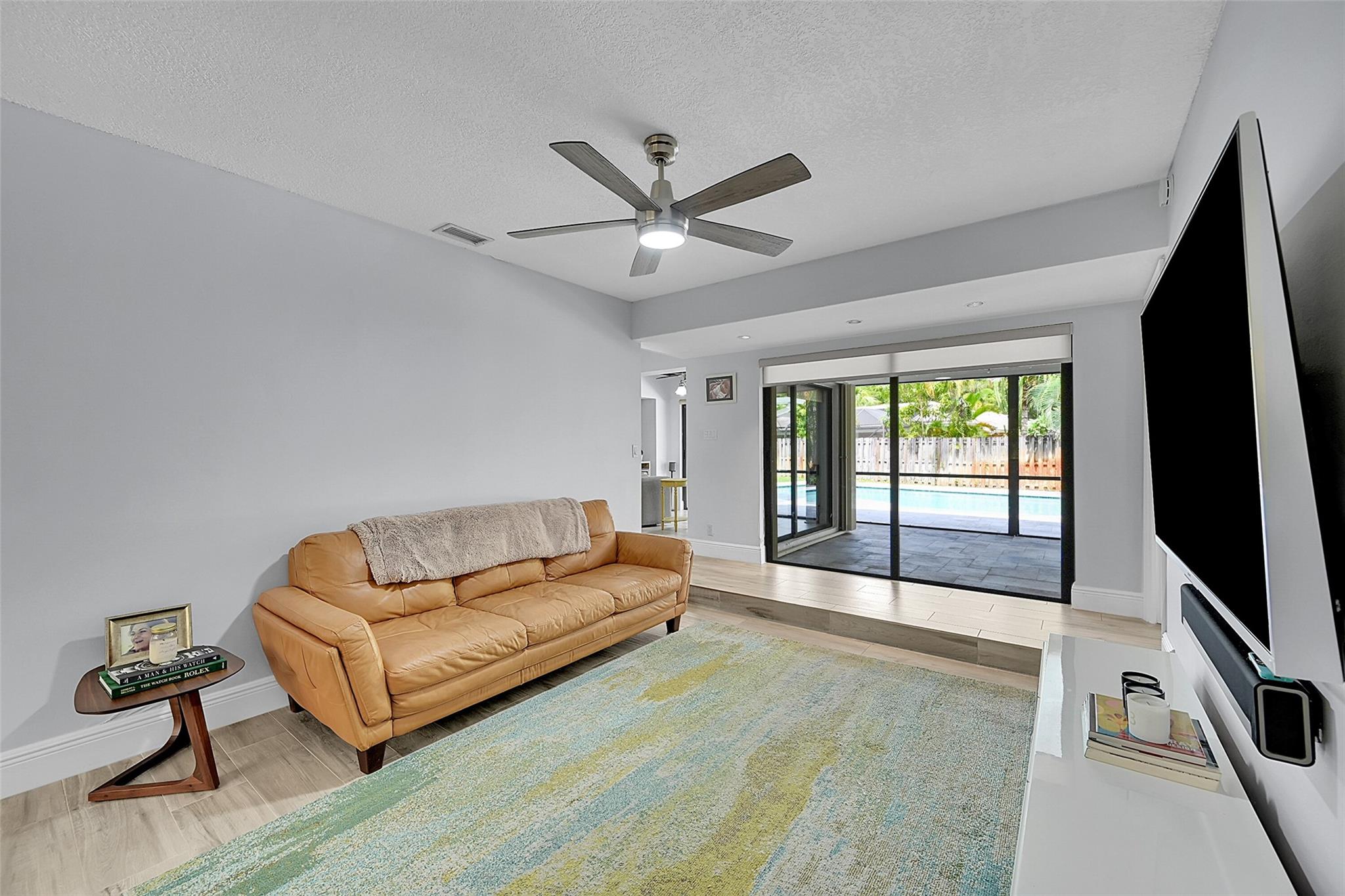 MAPLEWOOD - Residential