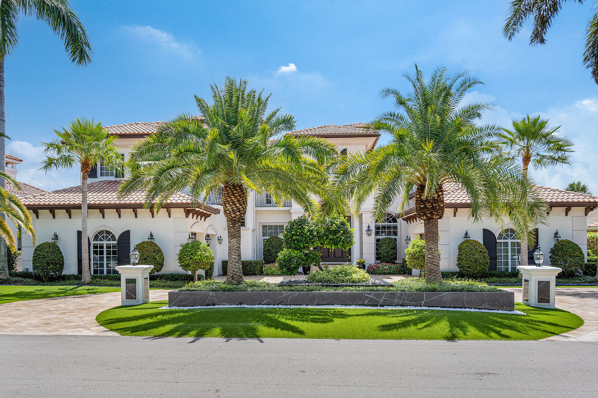 ROYAL PALM YACHT & COUNTR - Residential