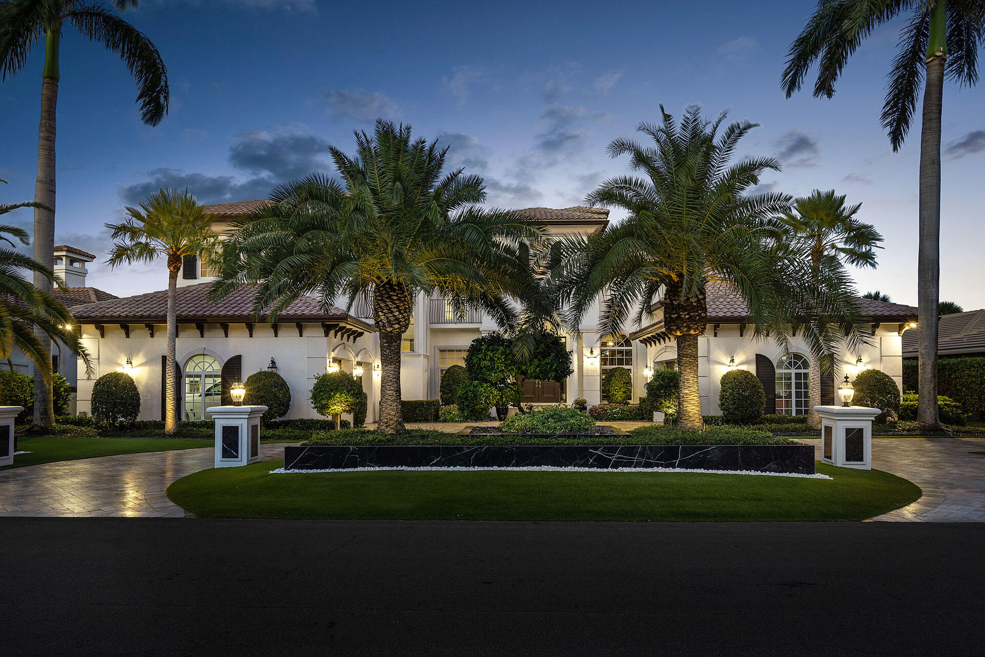 ROYAL PALM YACHT & COUNTR - Residential