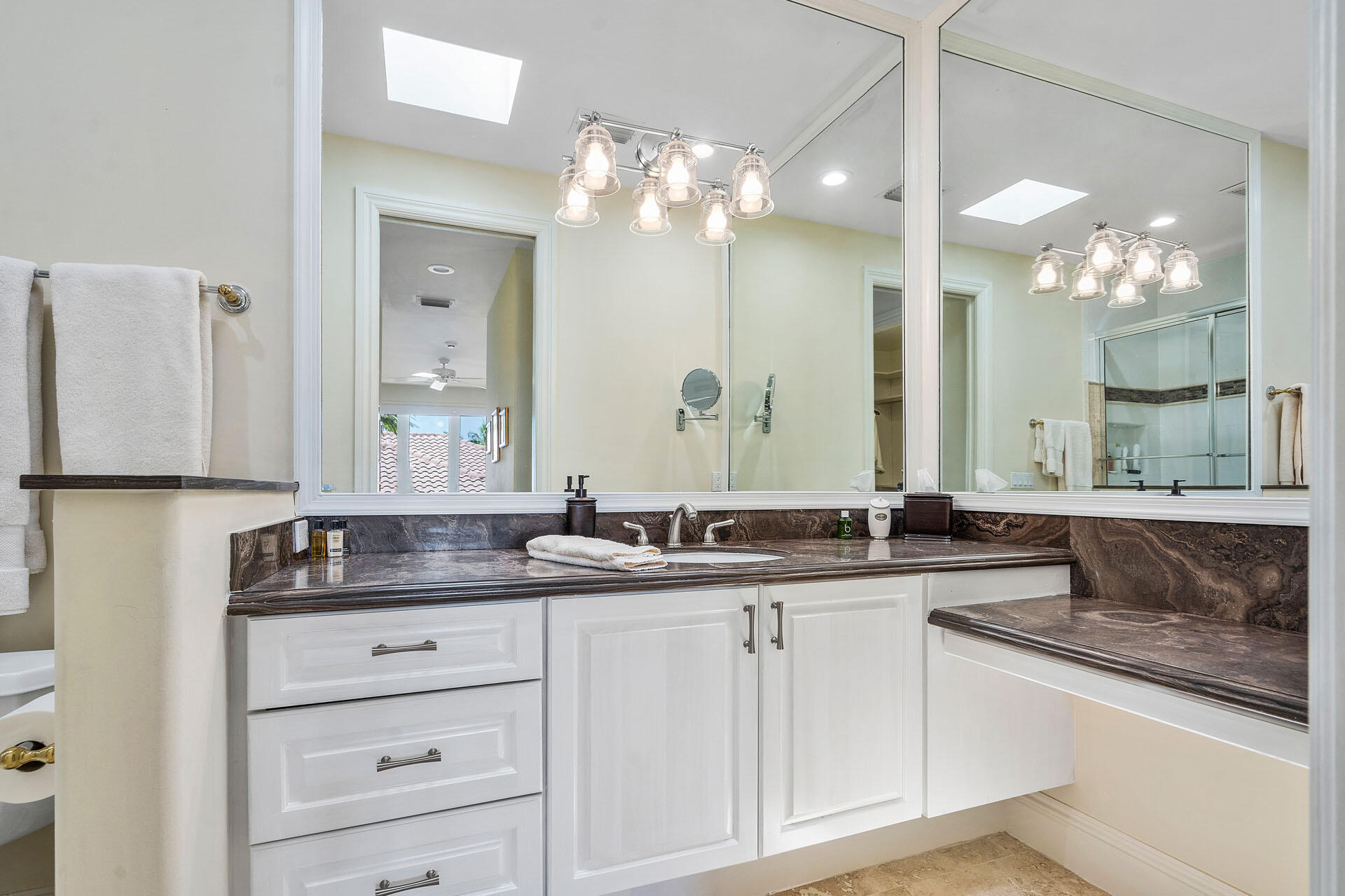 ROYAL PALM YACHT & COUNTR - Residential