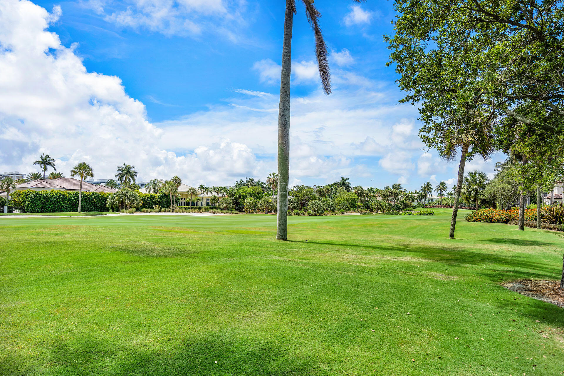 ROYAL PALM YACHT & COUNTR - Residential