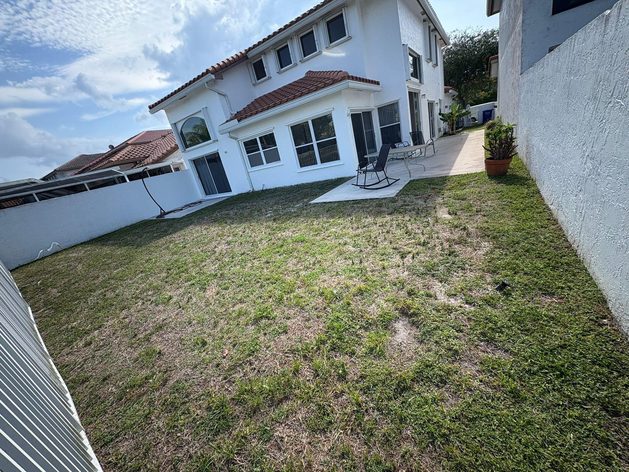 HOLIDAY SPRINGS EAST - Residential Lease