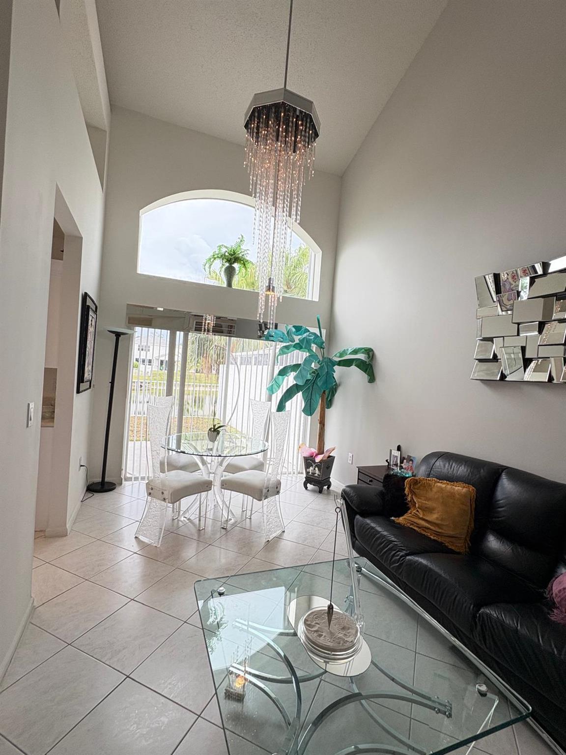 HOLIDAY SPRINGS EAST - Residential Lease