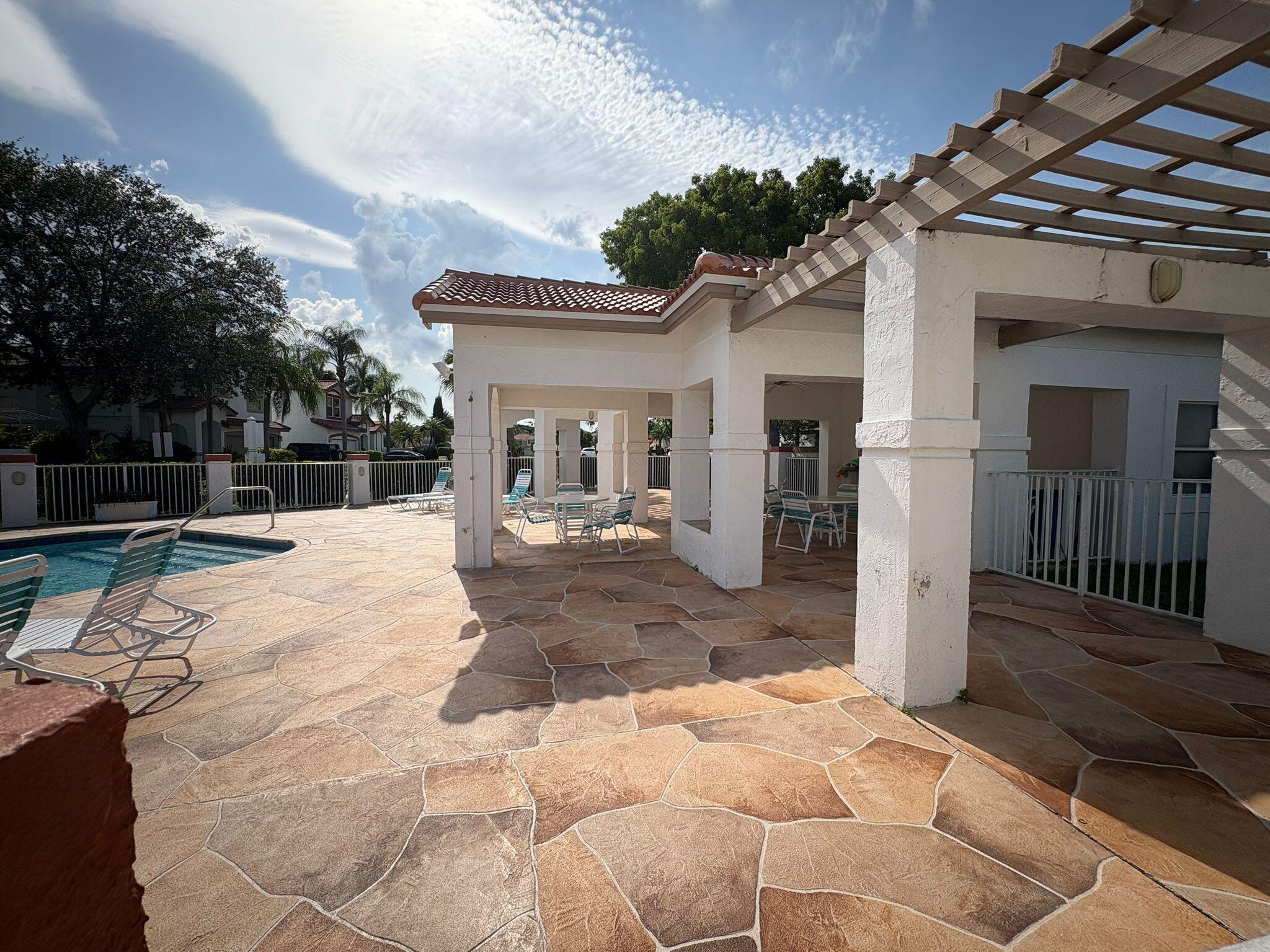 HOLIDAY SPRINGS EAST - Residential Lease