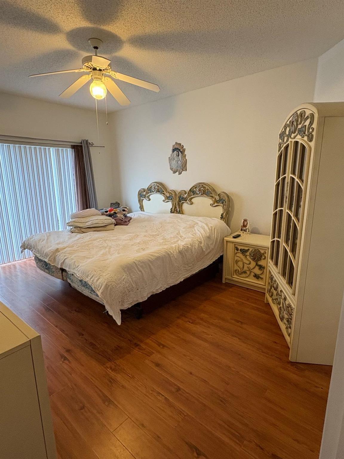 HOLIDAY SPRINGS EAST - Residential Lease