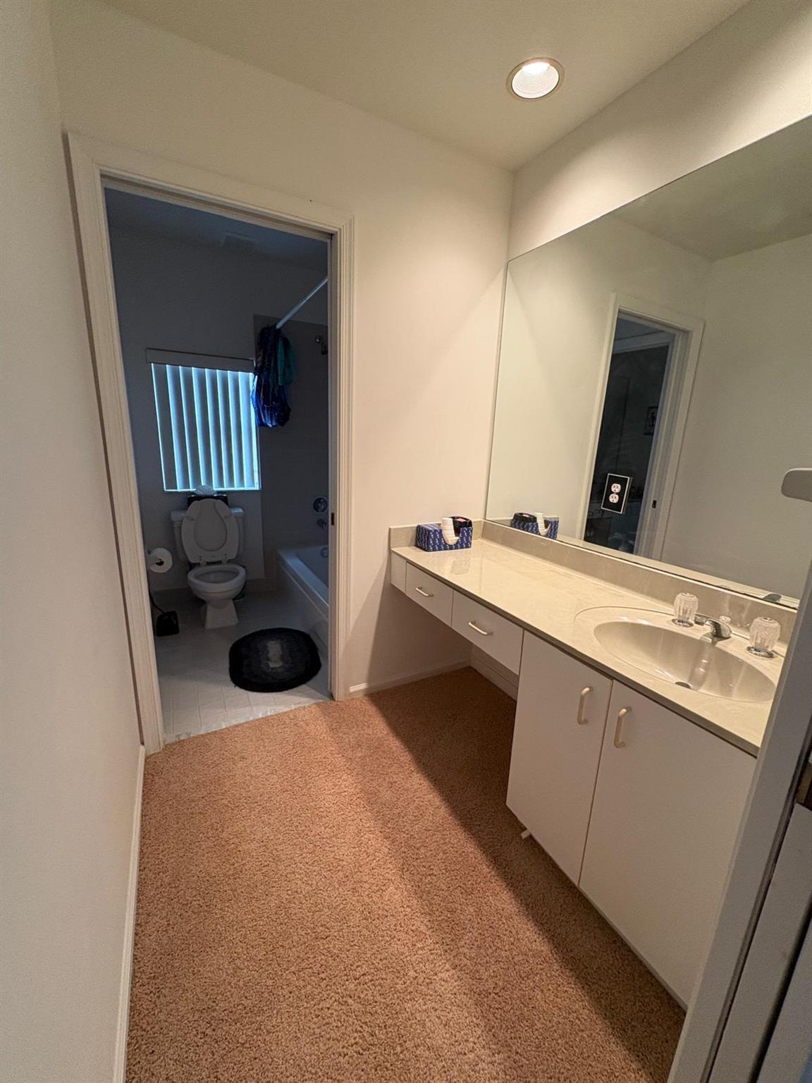 HOLIDAY SPRINGS EAST - Residential Lease