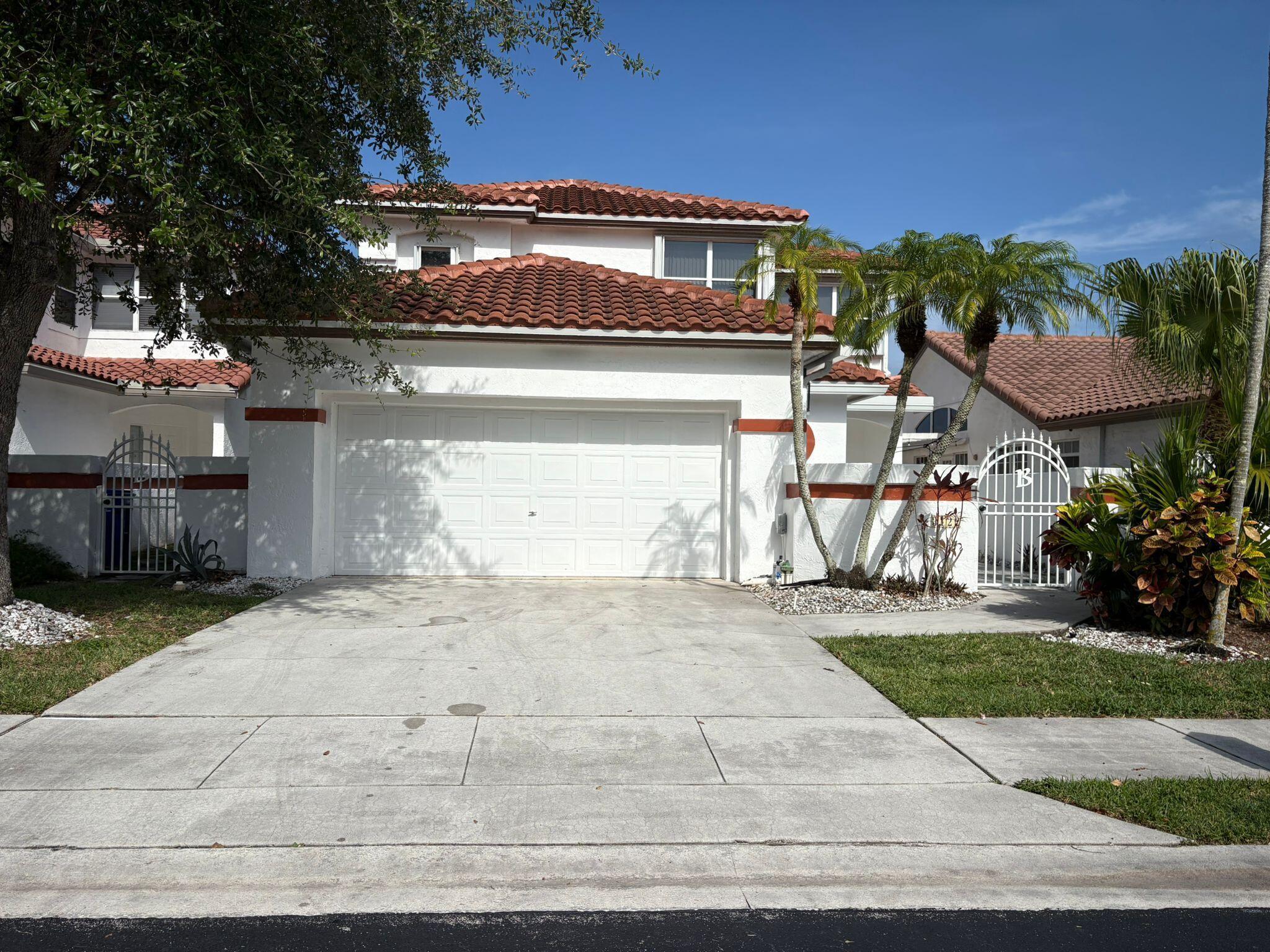 HOLIDAY SPRINGS EAST - Residential Lease