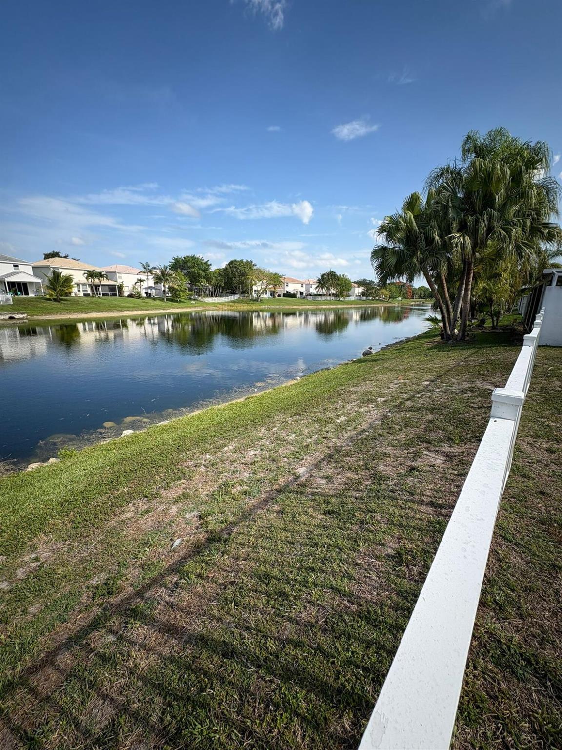 HOLIDAY SPRINGS EAST - Residential Lease