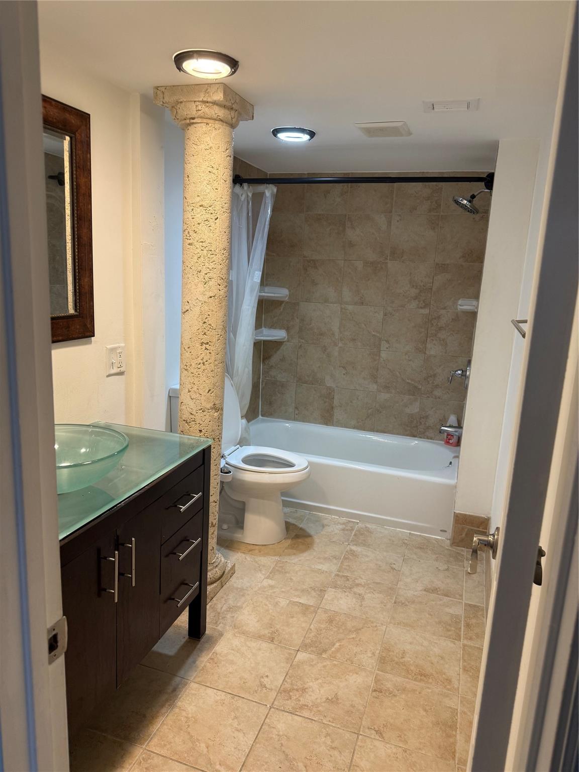 Villas At Meadow - Residential Lease