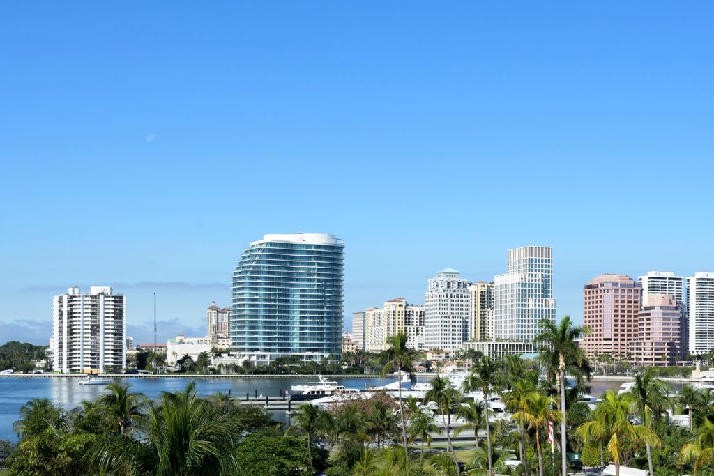 Photo of 434 Chilean Avenue #6d, Palm Beach, FL 33480 (MLS # R11166521)