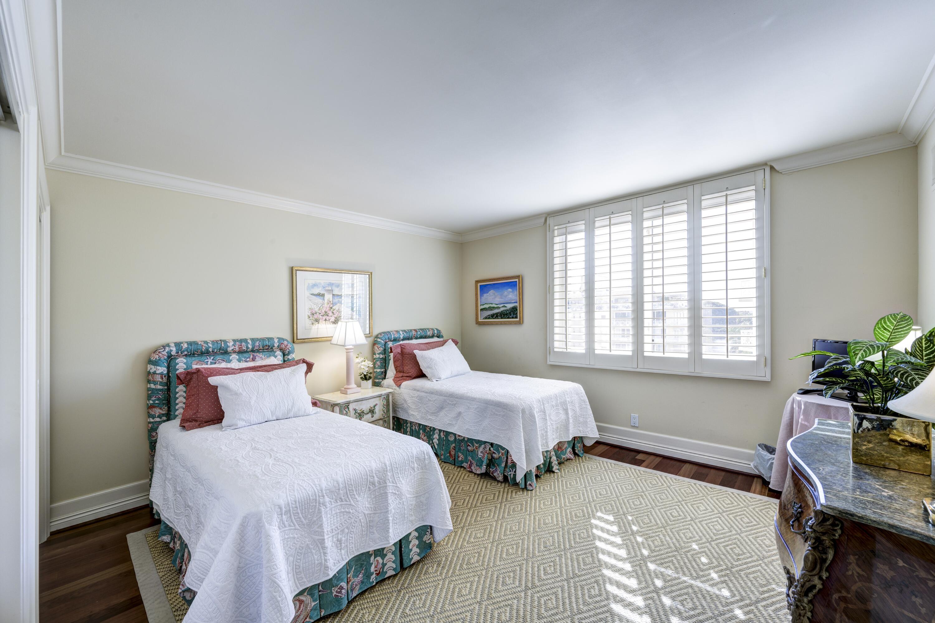 ELIOT HOUSE CONDO - Residential Lease